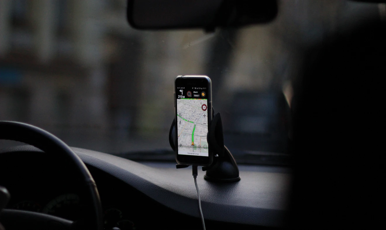 Nawigacja w taksówce — korzenie firmy w branży transportowej