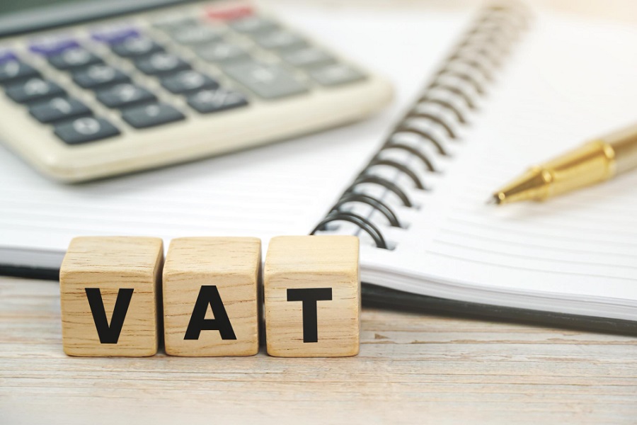 Limit zwolnienia z VAT rośnie do 240 000 zł – zostać na zwolnieniu czy zarejestrować się jako VAT-owiec?